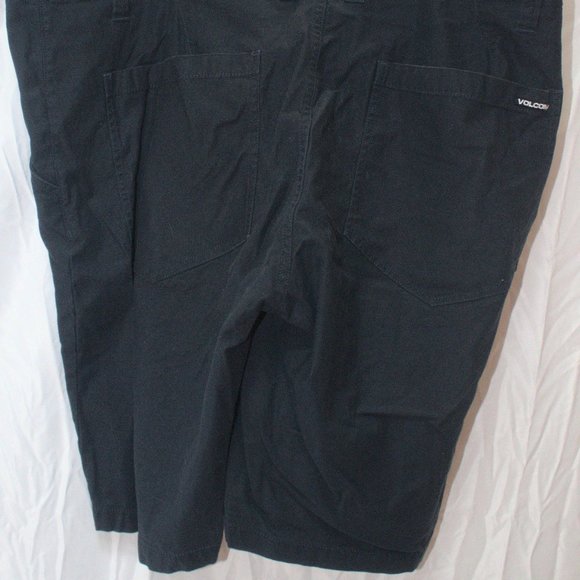 Volcom Navy shorts 36W - Picture 2 of 2